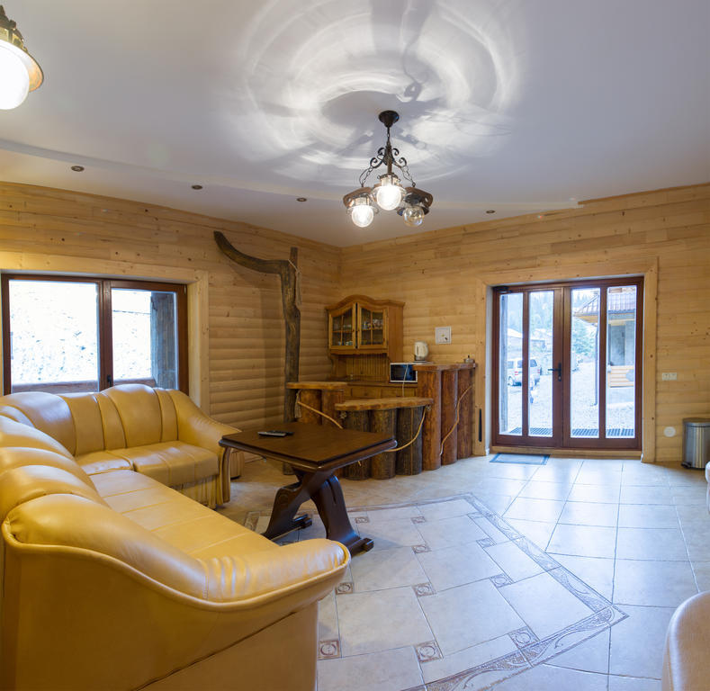 Gans Hotel Bukovel Bagian luar foto