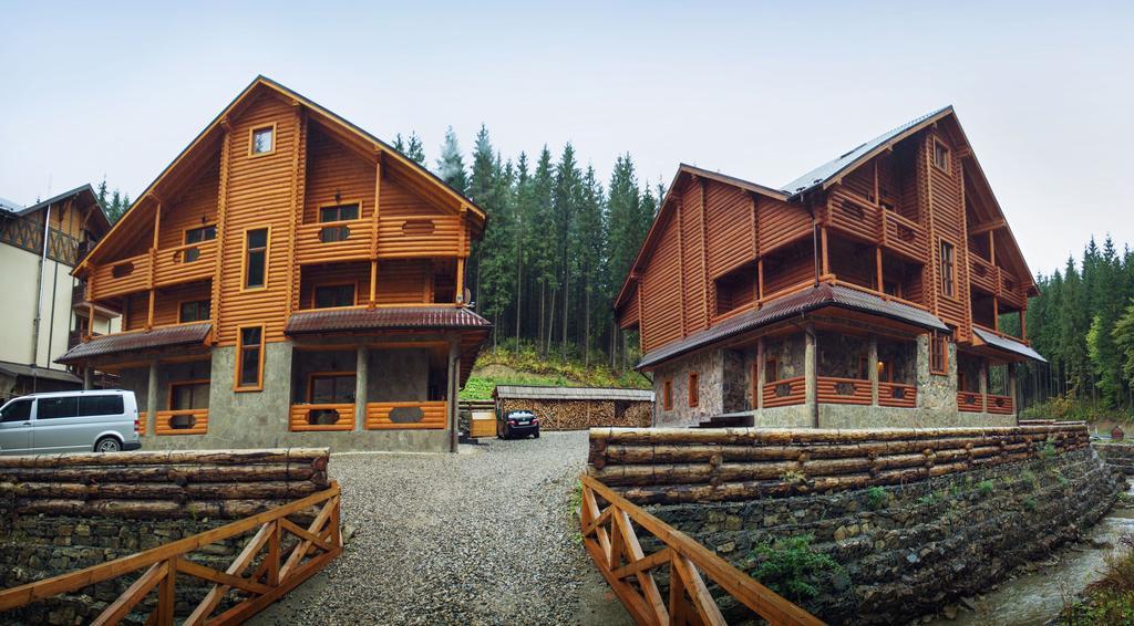 Gans Hotel Bukovel Bagian luar foto